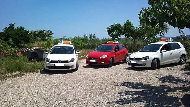 Autoescuela Federo S.L clases autoescuela coches